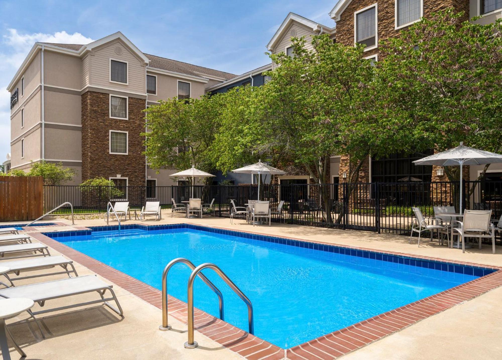 Staybridge Suites Indianapolis-Airport By Ihg Plainfield Εξωτερικό φωτογραφία