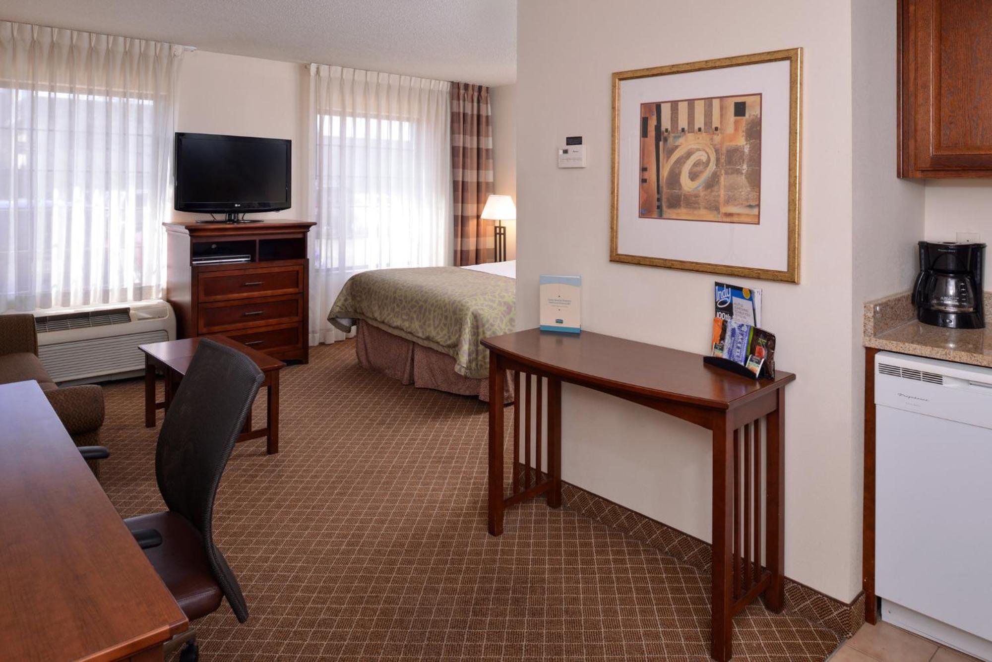 Staybridge Suites Indianapolis-Airport By Ihg Plainfield Εξωτερικό φωτογραφία